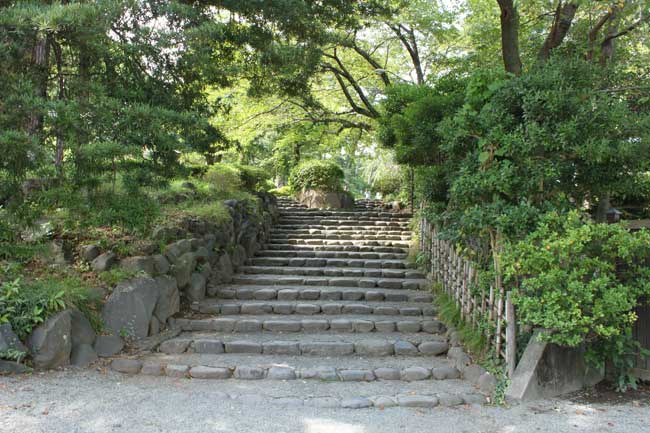 二の丸から本丸へ