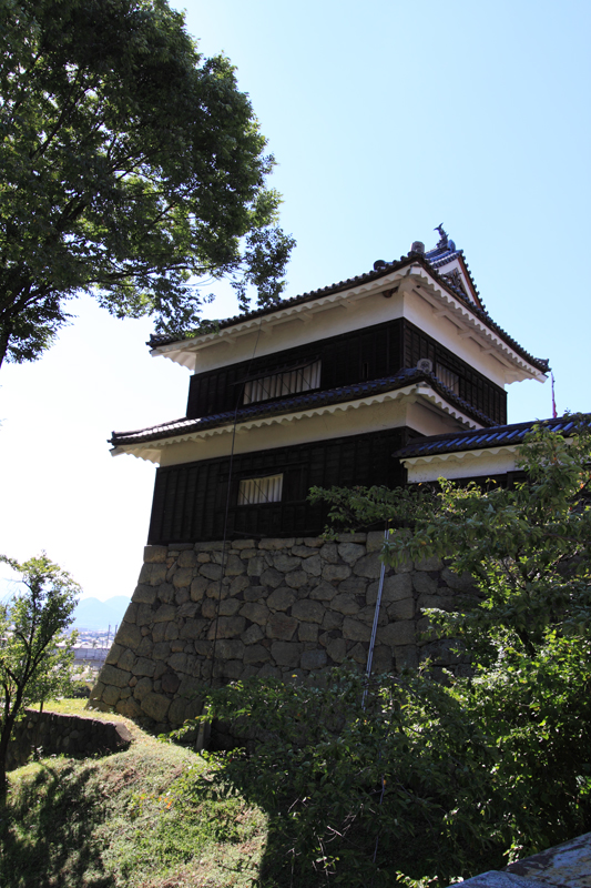 上田城 本丸南櫓、北櫓と東虎口櫓門 